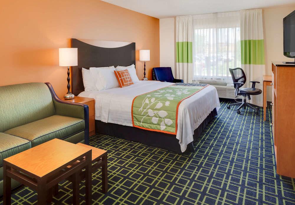 Fairfield Inn Manhattan, Kansas Экстерьер фото